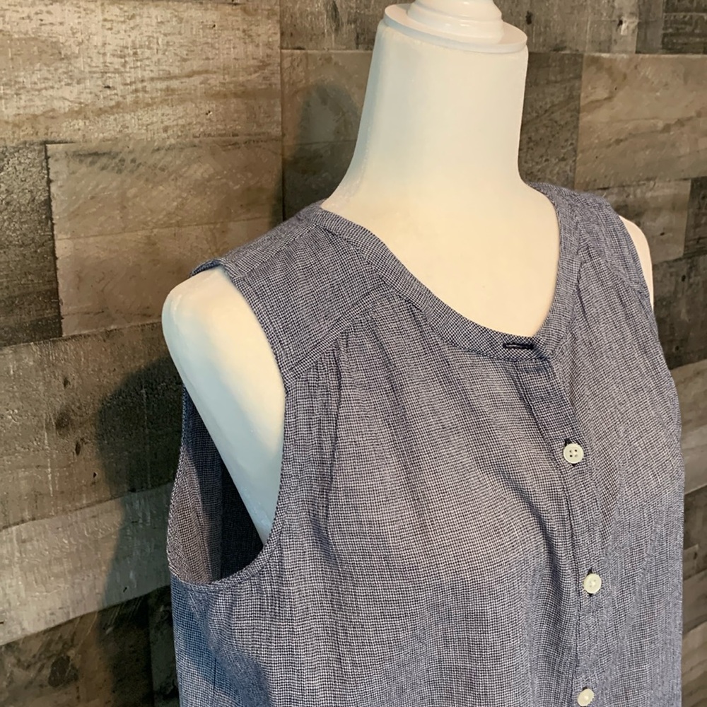 Loft Sleeveless Button Front Preppy Top - Picture 5 of 16